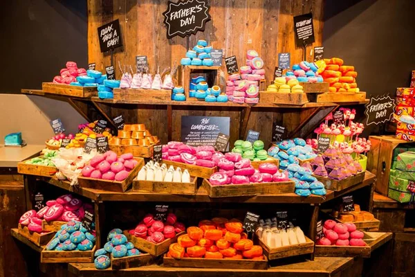 Marca de cosméticos Lush encerra operação no Brasil