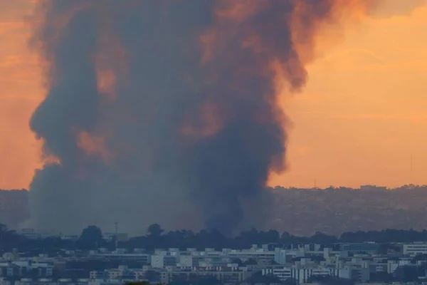 Incêndio atinge três regiões do DF na tarde desta quinta-feira. Veja vídeo