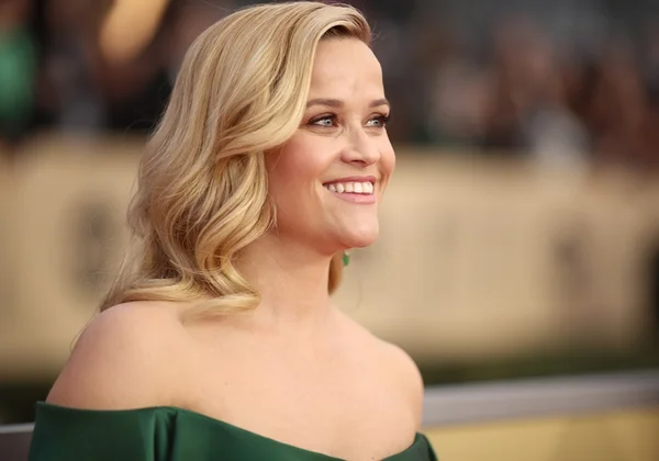 Veja 7 momentos lacrantes de Reese Witherspoon, aniversariante do dia