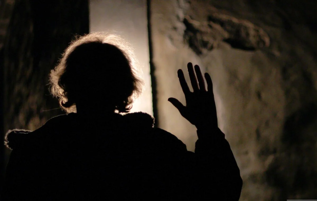 “Ela não anda, não abre os olhos, para sentar é um sacrifício", diz familiar “Ela não anda, não abre os olhos, para sentar é um sacrifício", diz familiar