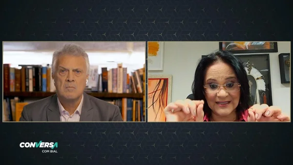 Pedro Bial entrevista ministra Damares