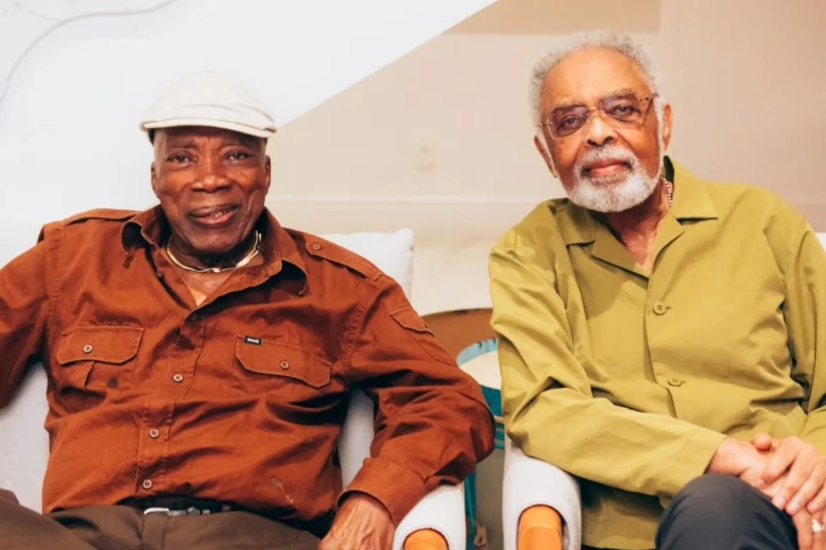 Milton Nascimento e Gilberto Gil Milton Nascimento e Gilberto Gil