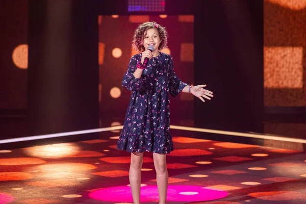Analu foi caloura do Raul Gil antes do The Voice Kids