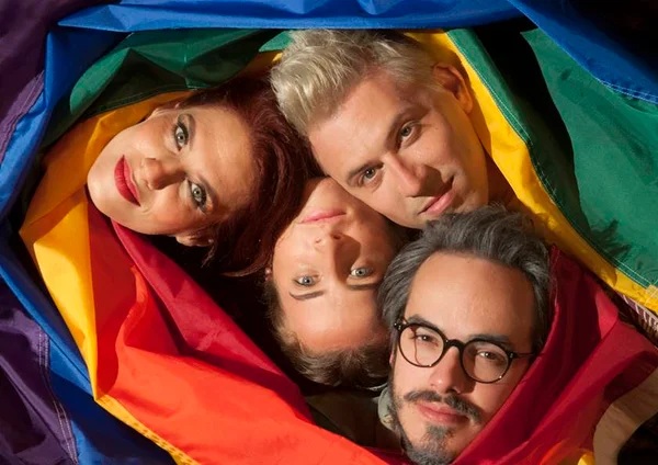40 Anos Esta Noite: família homoafetiva é tema central de peça inédita