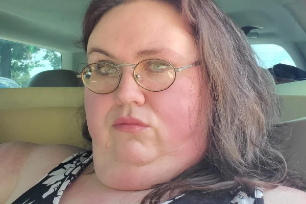 Quem é Jeanne Covey, a ex-participante que desistiu do Quilos Mortais com 319 kg - Metrópoles