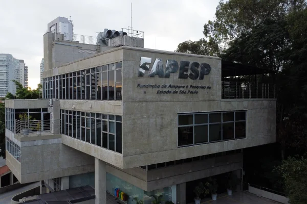 polêmicas bolsas tarcísio fapesp