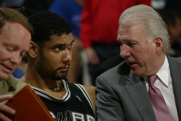 Unidos novamente: Duncan volta a trabalhar com Popovich nos Spurs