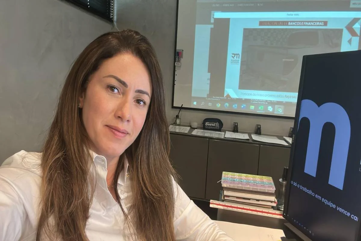 Elaine Menezes, ex-esposa de Rogério Menezes Elaine Menezes, ex-esposa de Rogério Menezes