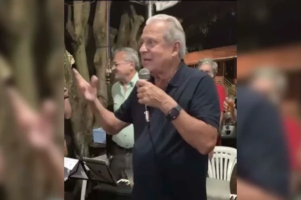 José Dirceu discursa em seu aniversário de 76 anos, em Brasília