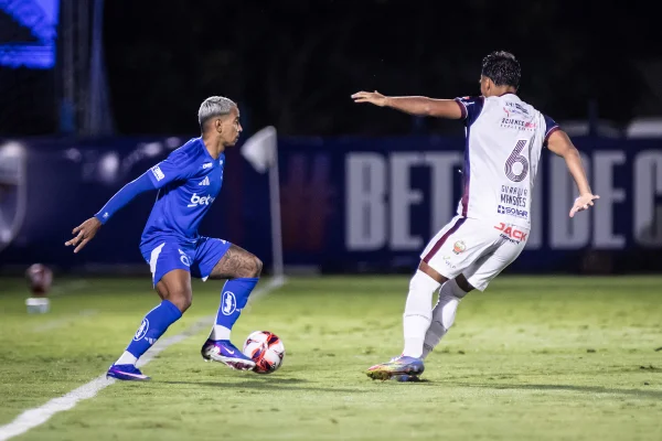 Imagem colorida da partida entre Cruzeiro x Betim