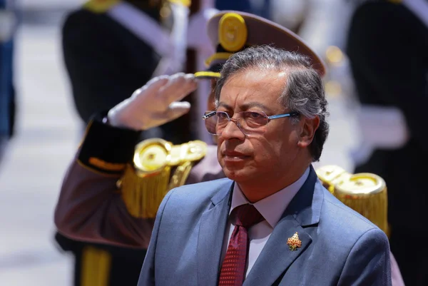 Imagem colorida mostra o presidente da Colômbia, Gustavo Petro - Metrópoles