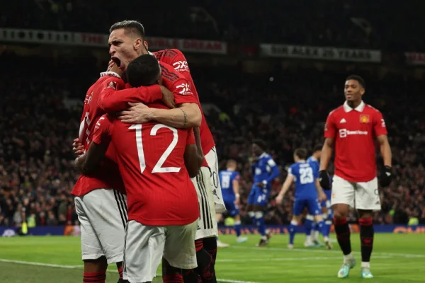 Antony marca em classificação do United na Copa da Inglaterra