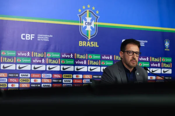 E esta semana tem jogo da Seleção. Que Seleção?