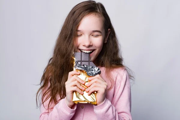 Criança, chocolate