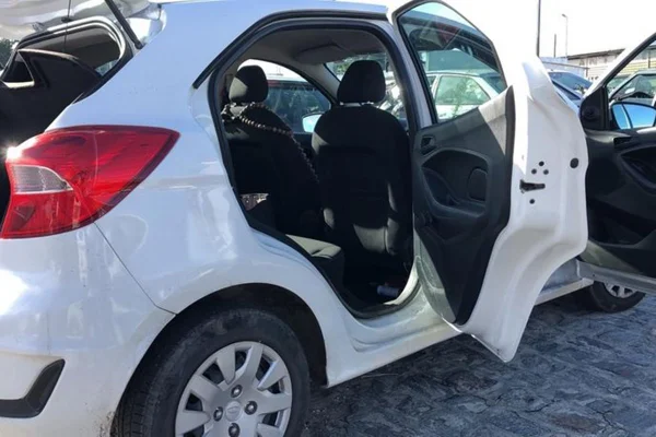 João Pessoa: motorista de app é mantido refém em porta-malas de carro