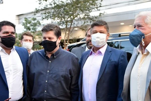 Senador Carlos Viana com Baleia Rossi e Newton Cardoso