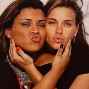 Carolina Dieckmmann e Preta Gil fazem bico