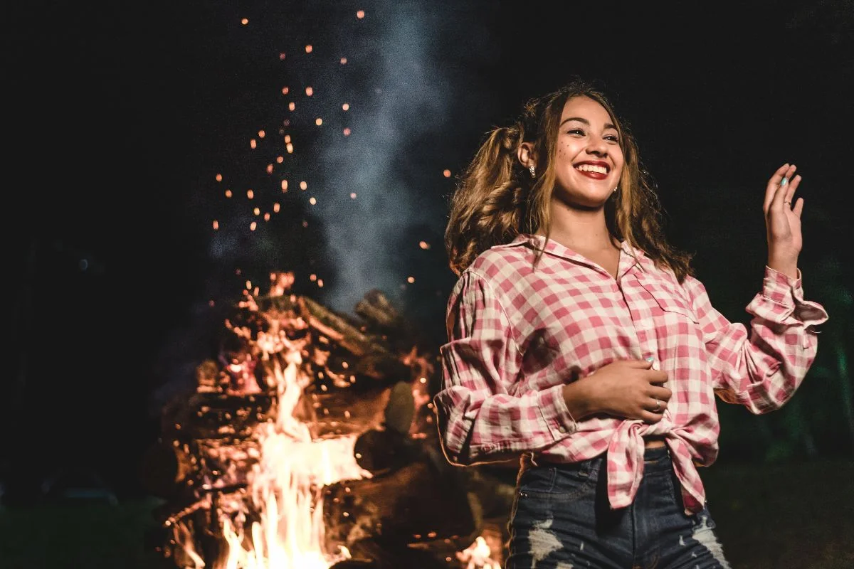 Maquiagem Festa Junina 2026: Sadi Consati, expert Boticário, revela tendências modernas e duradouras para arrasar