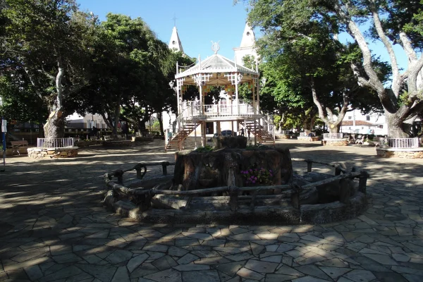 Cidade “da fé e das cachoeiras” abre concurso em MG; são 119 vagas