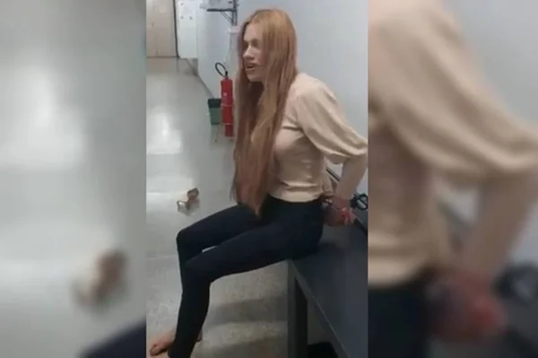 mulher algemada