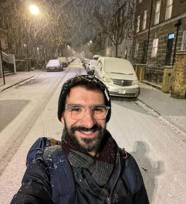 Imagem colorida de Matheus Piovezan, que morreu atropelado em Londres - Metrópoles
