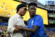 Brasil vai para o intervalo com 3 x 0 sobre o Haiti na Copa do Mundo - imagem 4 Brasil vai para o intervalo com 3 x 0 sobre o Haiti na Copa do Mundo - imagem 4