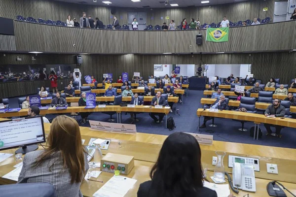 Cinco décadas de mandato: veja os vereadores mais longevos do Brasil