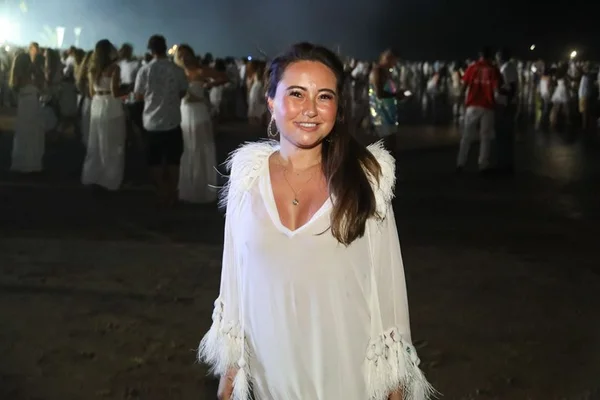 Irmã de Sabrina Sato é internada com Covid-19