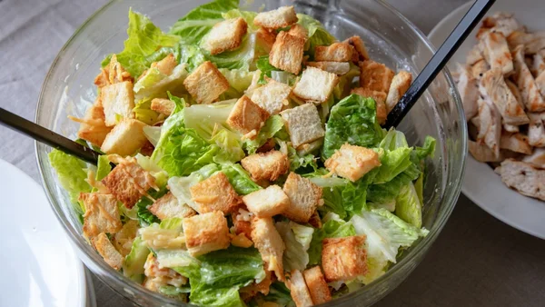 Salada caesar