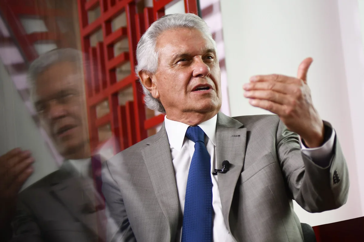 Caiado diz que Lula faz manobras "criminosas"e pedaladas na economia
