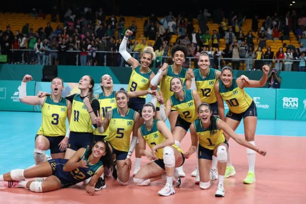 Imagem colorida da Seleção Feminina de vôlei no Pan - Metrópoles