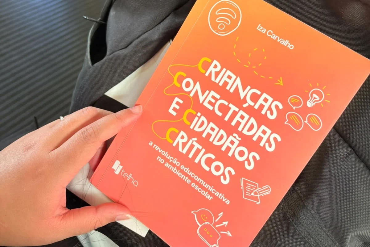 Crianças Conectadas e Cidadãos Críticos: A Revolução Educomunicativa no Ambiente Escolar