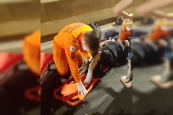Mulher atropelada e arrastada em acidente na Ponte JK segue internada