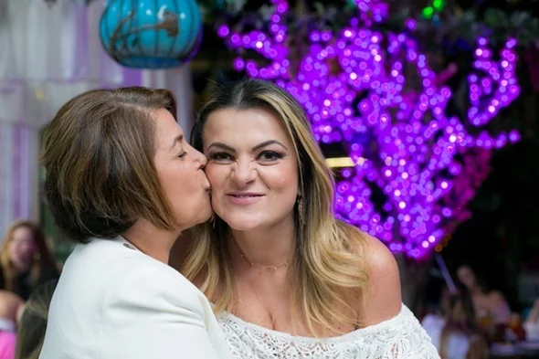 Zilma Lovis e Juliana Barbosa Zilma Lovis e Juliana Barbosa