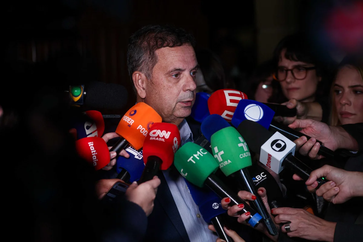 Coordenador da campanha de Flávio, Marinho terá reunião com Fachin na terça - imagem 1 Coordenador da campanha de Flávio, Marinho terá reunião com Fachin na terça - imagem 1