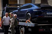 Porsche Panamera do Careca do INSS apreendido pela PF no âmbito da Operação Sem Desconto
