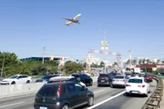 Avião decolando em Congonhas, em São Paulo Avião decolando em Congonhas, em São Paulo