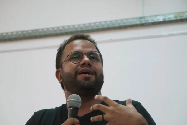 Pastor Henrique Vieira explica em doc por que Jesus legalizaria maconha