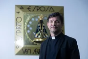 Retrato do padre Agenor Vieira, pároco da Catedral Metropolitana de Brasília