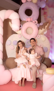 Fernanda Nogueira, Pedro e as filhas Isabela e Antônia