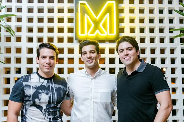 Manifesto Lab oferece degustação no restaurante Oscar