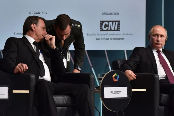 Bolsonaro a empresários dos Brics: “O Brasil está se abrindo”