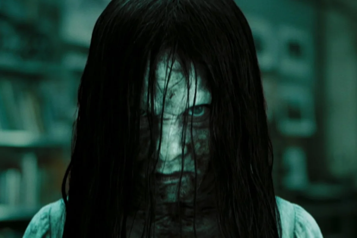 Daveigh Chase como Samara Morgan no filme O Chamado Daveigh Chase como Samara Morgan no filme O Chamado