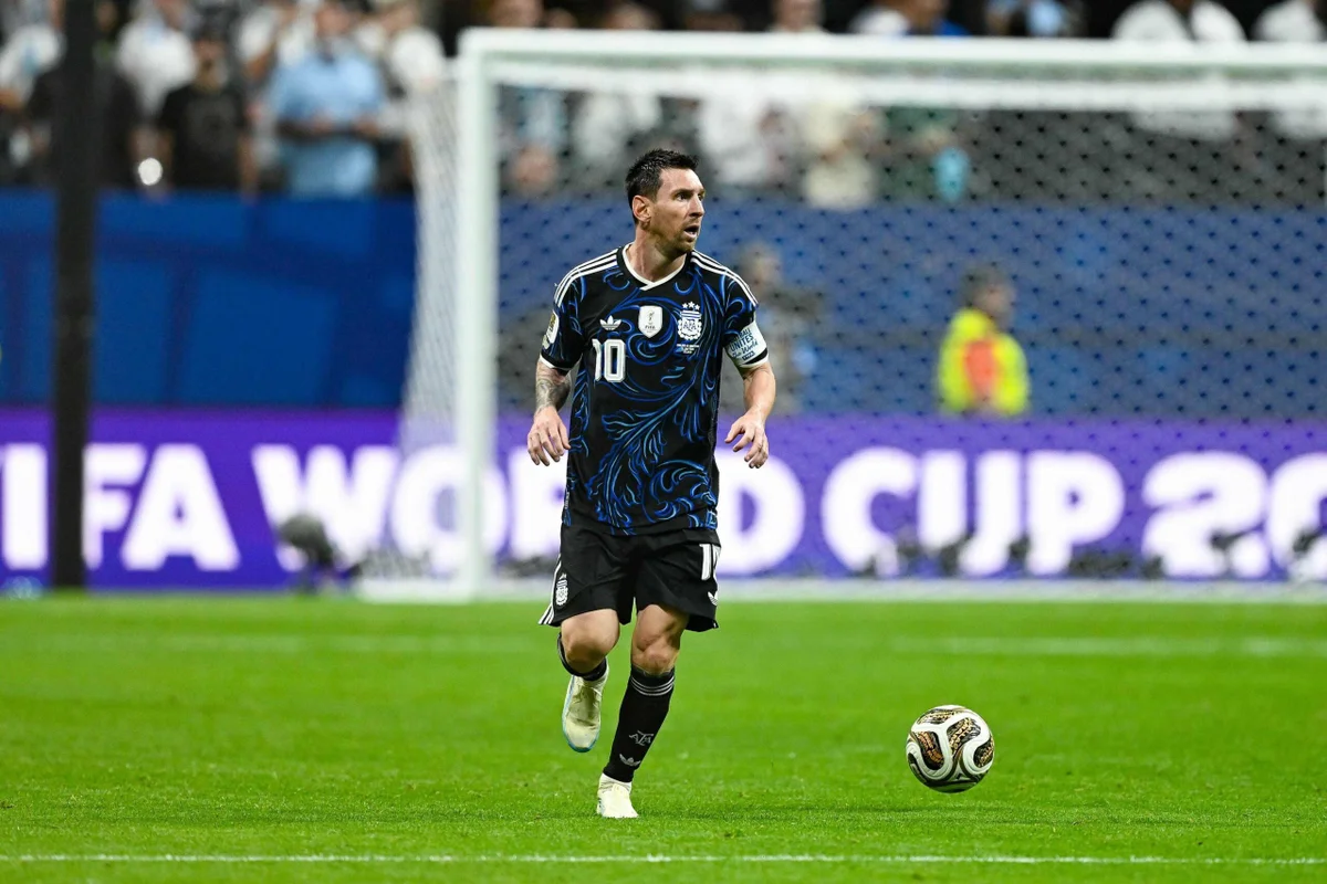 Messi é o grande destaque da final da Copa entre Espanha e Argentina Messi é o grande destaque da final da Copa entre Espanha e Argentina