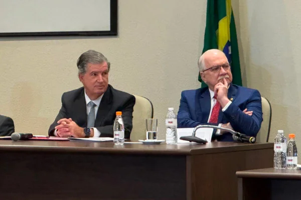 Francisco Loureiro, presidente do TJSP, e Edson Fachin, presidente do STF. Inauguração das varas especializadas em crime organizado do TJSP - Metrópoles