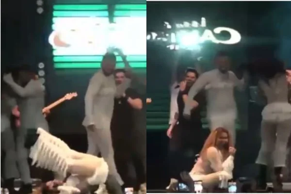 Montagem de duas capturas de tela mostram uma mulher caindo em cima de um palco, com as pernas para trás. A segunda imagem mostra a mesma mulher, vestida de traje branco com babadas nas mãos e pernas, sentada no palco, cantando
