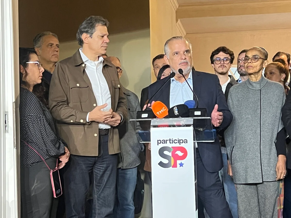 Fernando Haddad anuncia Márcio França como vice na chapa, em São Paulo Fernando Haddad anuncia Márcio França como vice na chapa, em São Paulo