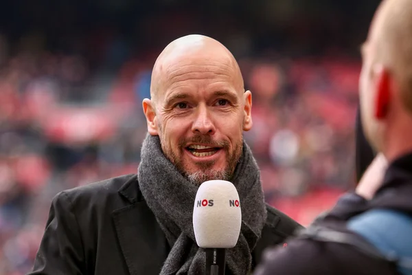 Erik Ten Hag, técnico do Ajax, durante partida contra o Feyenoord