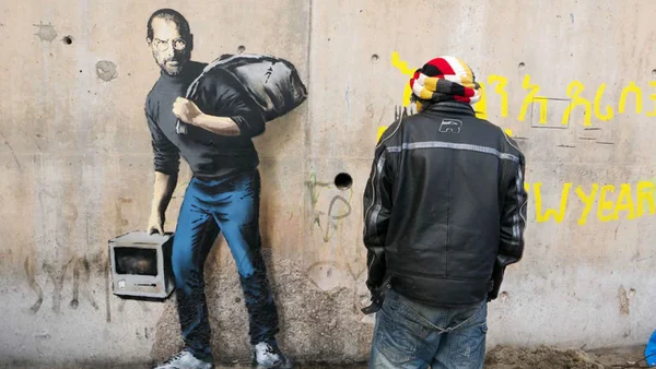 Em novo trabalho, Banksy usa Steve Jobs para chamar atenção do mundo para os refugiados
