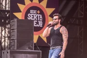Leon Correia encantou o público com o melhor do sertanejo durante o Sesc+Sertanejo Leon Correia encantou o público com o melhor do sertanejo durante o Sesc+Sertanejo
